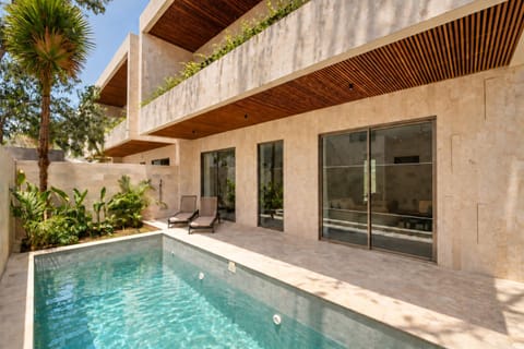 Property building, Swimming pool