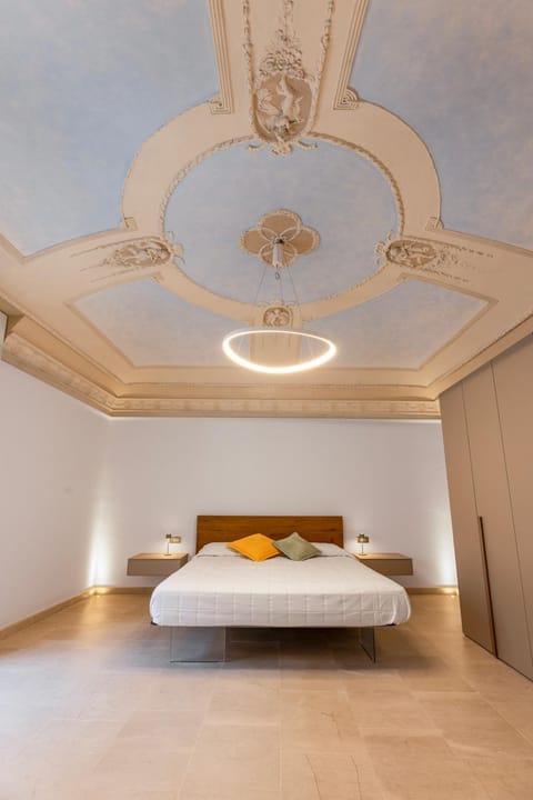 Photo of the whole room, Decorative detail, Bedroom
