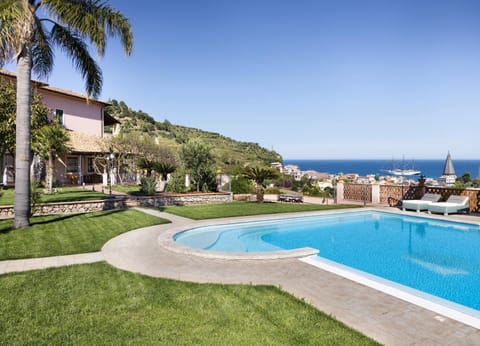 Garden, Pool view, Sea view, sunbed