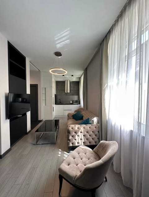 Communal lounge/ TV room, TV and multimedia, Living room, Seating area