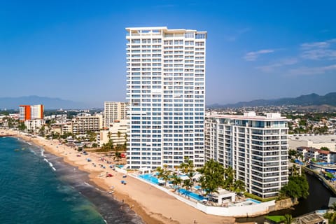 Property building, Day, Bird's eye view, Beach, City view, Swimming pool