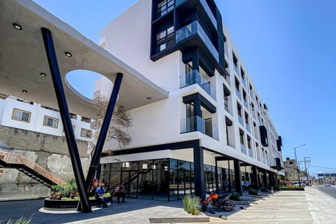 Property building, Day, Parking