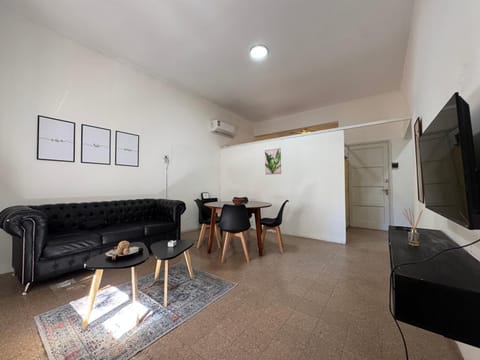 TV and multimedia, Living room, Dining area