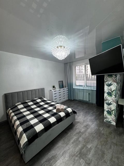 Bed, TV and multimedia, Photo of the whole room, Bedroom, wardrobe