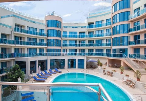 Property building, Swimming pool