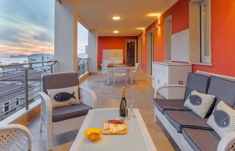 Patio, Natural landscape, View (from property/room), Balcony/Terrace, Sunset