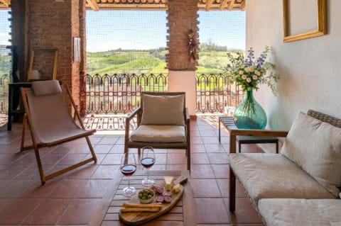 Patio, Natural landscape, View (from property/room), Balcony/Terrace