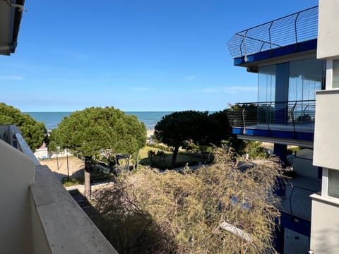 Natural landscape, Garden view, Sea view