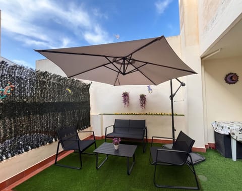 Patio, Garden, Balcony/Terrace, air conditioner