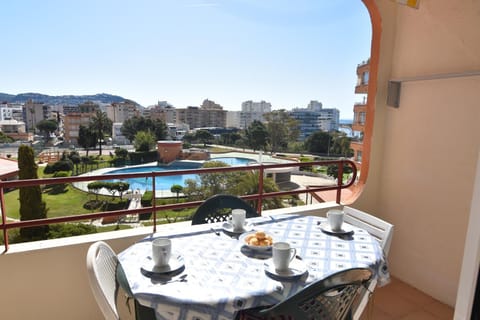 Balcony/Terrace, Pool view