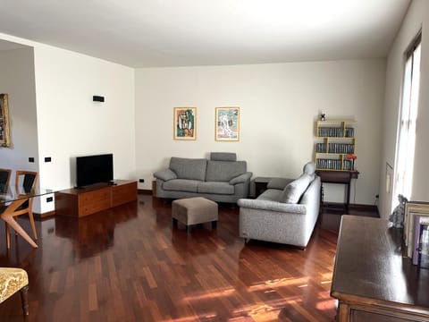 Communal lounge/ TV room, Seating area