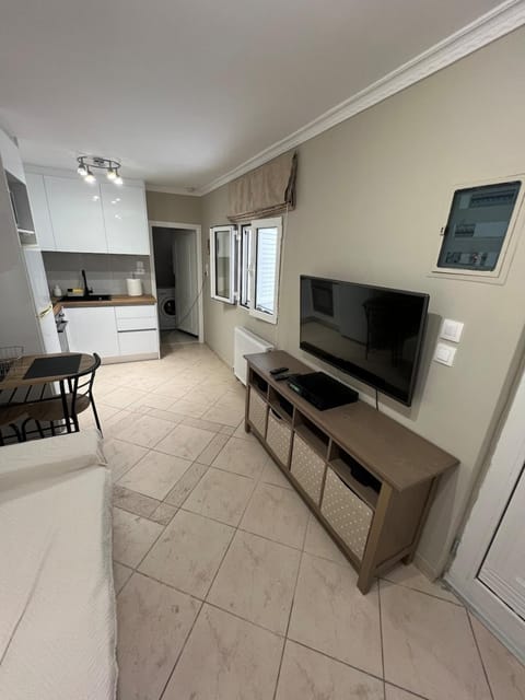 Communal lounge/ TV room, Kitchen or kitchenette, Seating area, Dining area