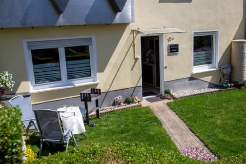 Property building, Spring, BBQ facilities, Garden, Garden view