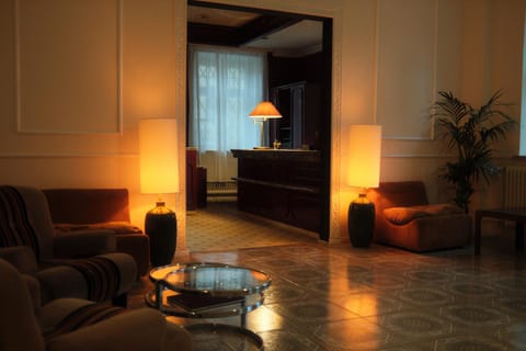 Lobby or reception, Seating area