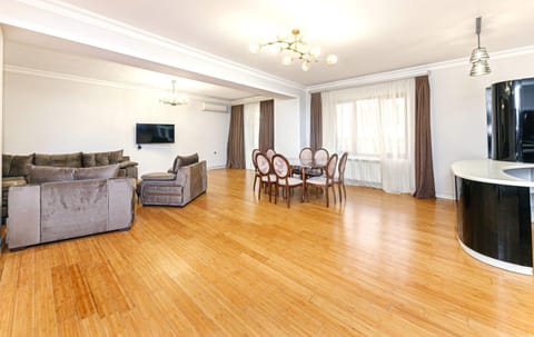 TV and multimedia, Living room, air conditioner