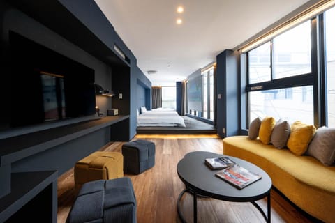 Living room, Photo of the whole room