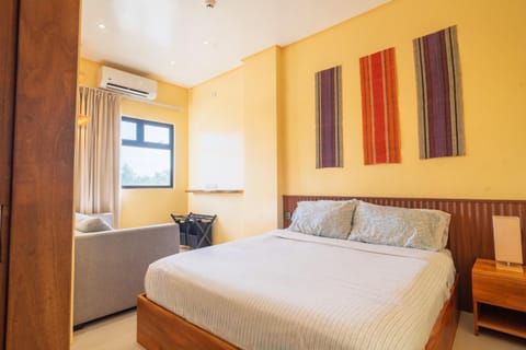 Bed, Photo of the whole room, Bedroom, air conditioner
