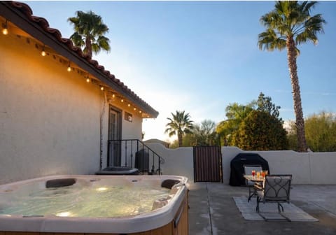Patio, BBQ facilities, Hot Tub, Seating area, Dining area, Inner courtyard view