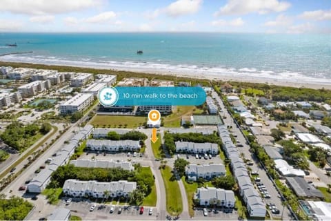 Property building, Nearby landmark, Day, Neighbourhood, Bird's eye view, Other, Beach, Sea view, Location