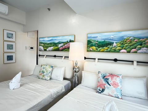 Photo of the whole room, Bedroom, air conditioner