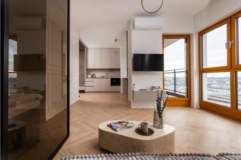 TV and multimedia, Kitchen or kitchenette, Photo of the whole room, Seating area, stove