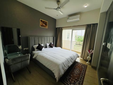 Bed, Bedroom, air conditioner