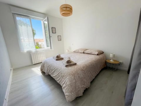 Bed, Bedroom, heating