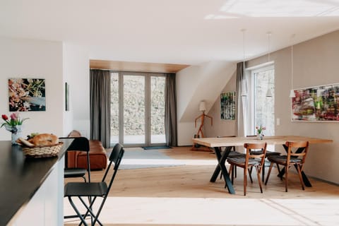 Living room, Dining area