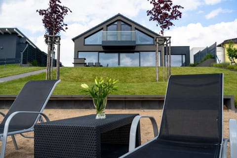 Property building, sunbed