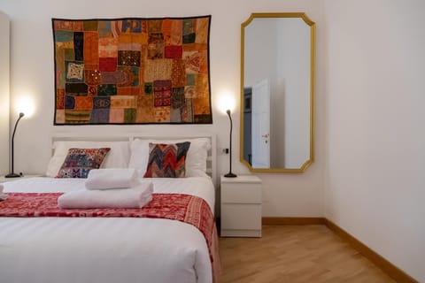 Bed, Photo of the whole room, Bedroom, wardrobe