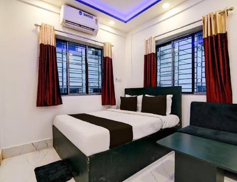 Bed, TV and multimedia, Bedroom, air conditioner