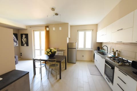 Kitchen or kitchenette, Dining area, dishwasher, oven, stove, toaster
