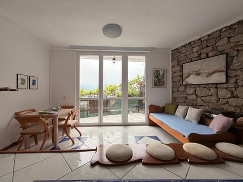 Garden, Garden, View (from property/room), Dining area, Lake view, Lake view