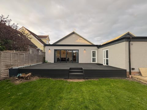 Property building, Garden, Garden view