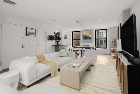 TV and multimedia, Living room, Dining area