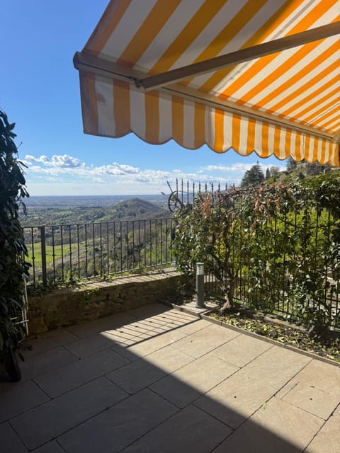 Natural landscape, View (from property/room), Balcony/Terrace