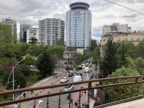 View (from property/room), View (from property/room), City view, City view, Street view, Street view