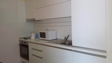 Coffee/tea facilities, Kitchen or kitchenette