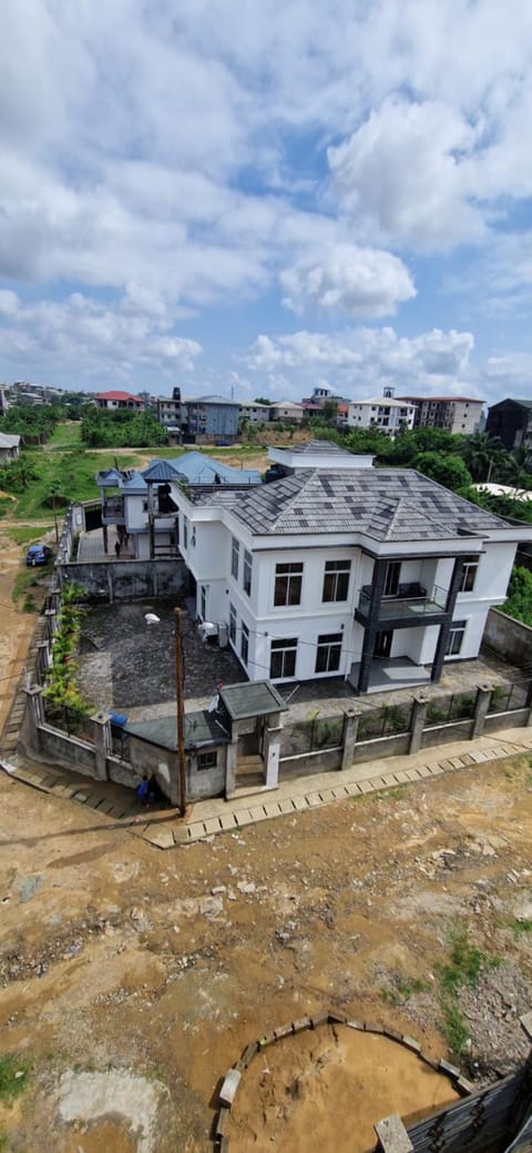Property building, Day, Neighbourhood, Natural landscape, City view, Street view