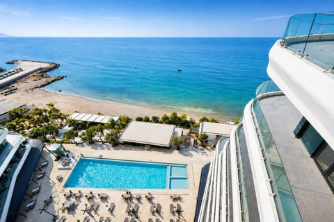 Balcony/Terrace, Pool view, Sea view