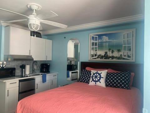 Bed, Bedroom, stove