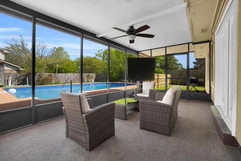 Patio, BBQ facilities, TV and multimedia