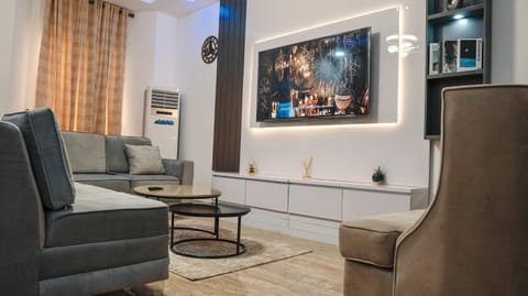 Communal lounge/ TV room, Living room