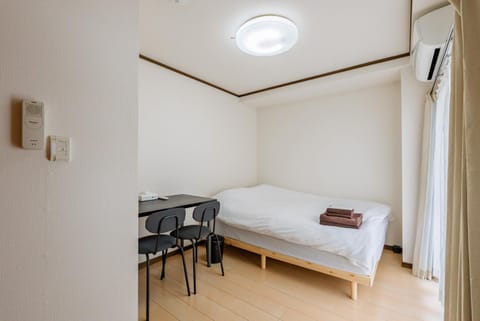 Balcony/Terrace, Photo of the whole room, furniture, heating, storage, towels, washing machine, air conditioner