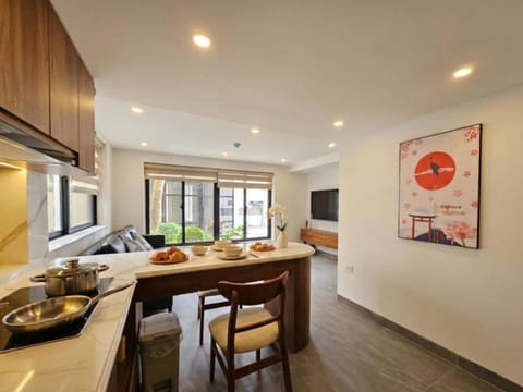 TV and multimedia, Kitchen or kitchenette, Living room, Seating area, Dining area, minibar