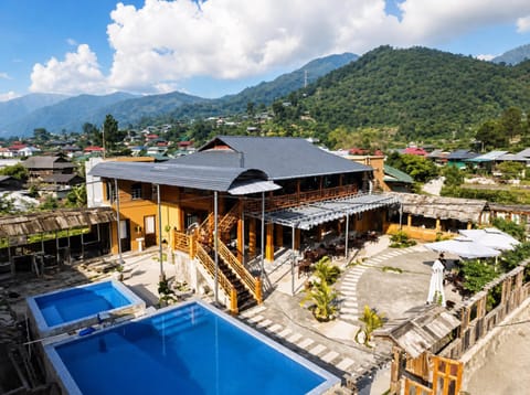 Property building, Swimming pool