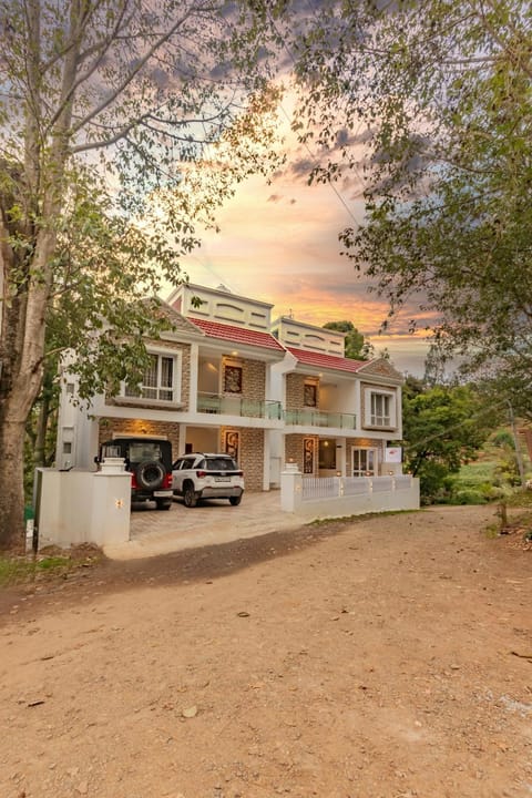 Property building, Parking