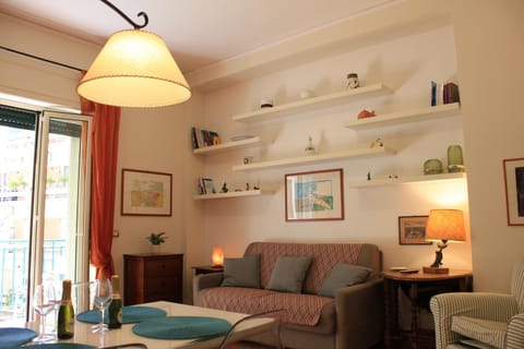 Communal lounge/ TV room, Lounge or bar