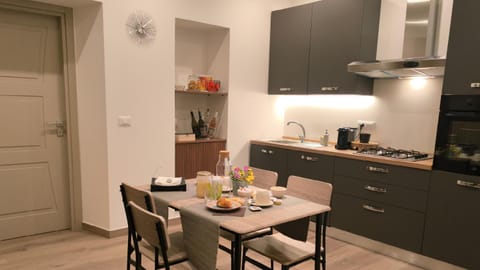 Communal lounge/ TV room, Kitchen or kitchenette, Breakfast, Continental breakfast, Italian breakfast