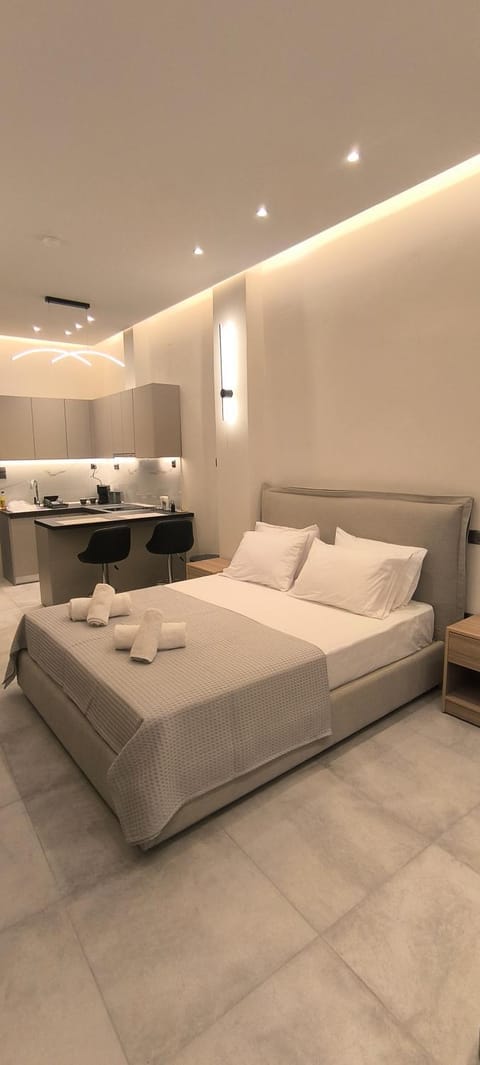 Bed, Kitchen or kitchenette